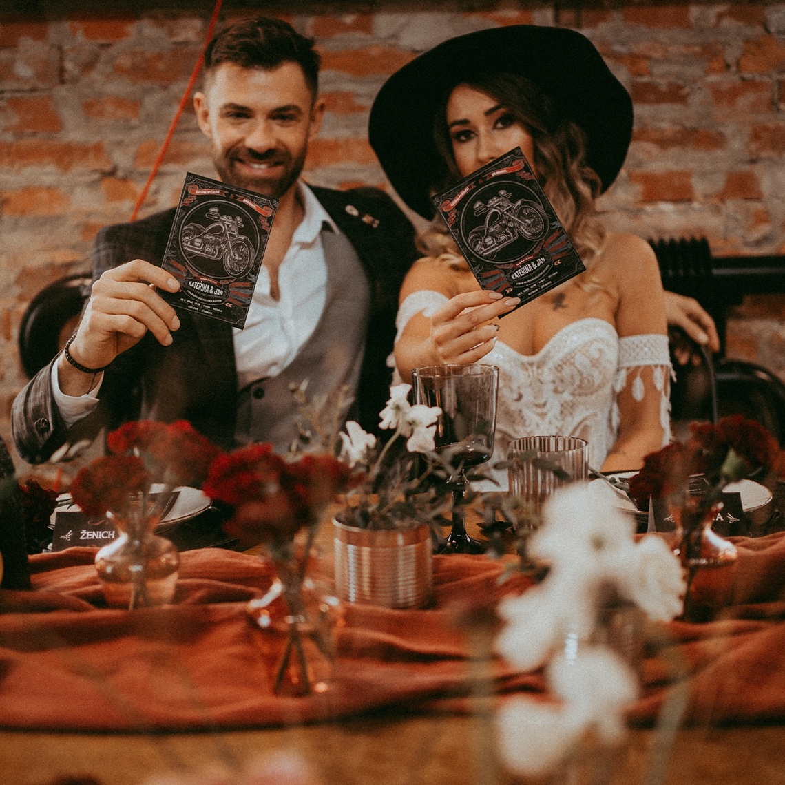 Detail produktu Svatební oznámení 319 - Motorkářské na navázané fotografii